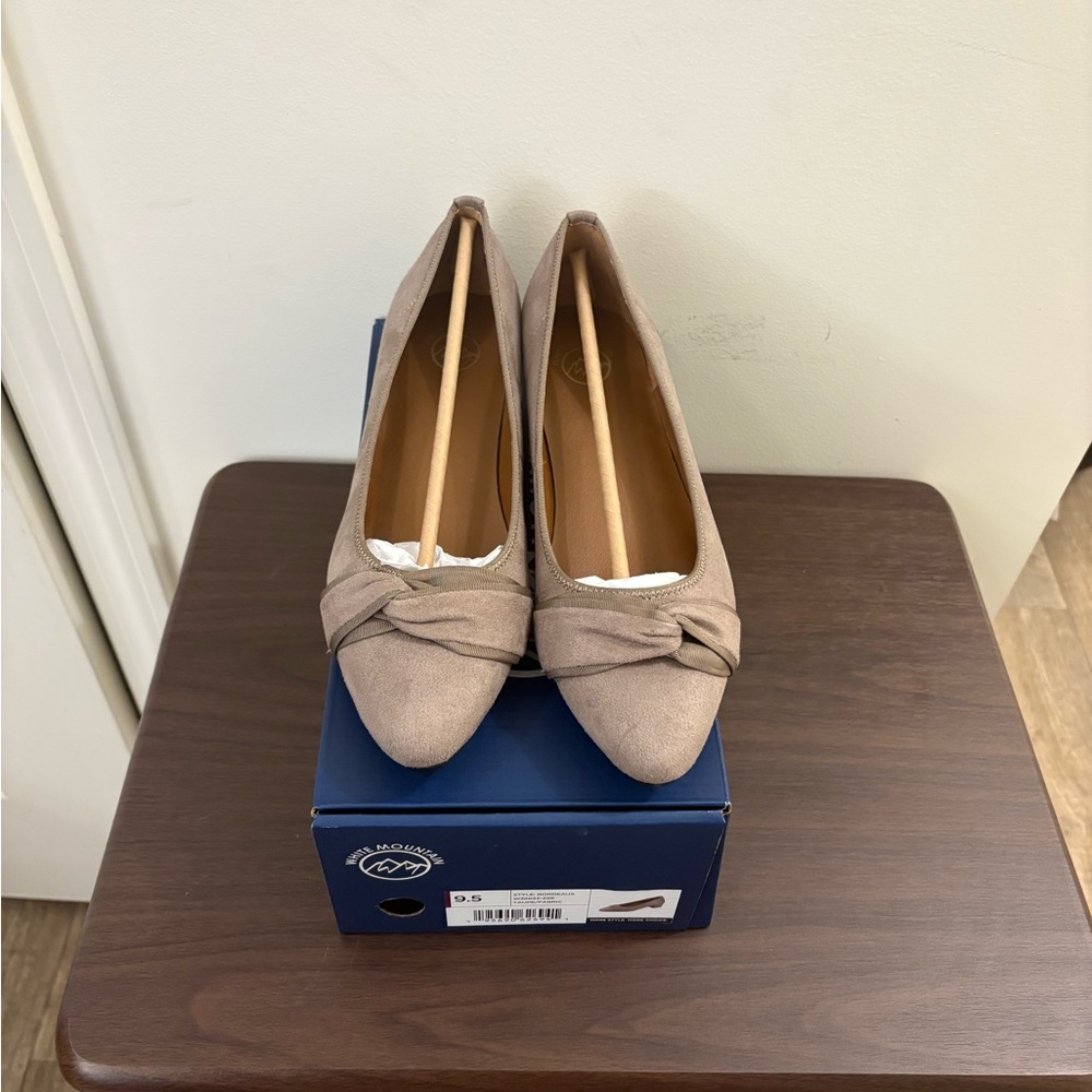 Hush Puppies Bordeaux Taupe Women's Flats